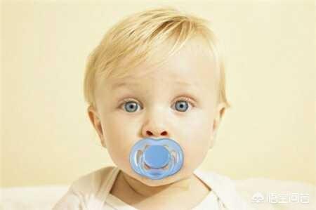 安抚奶嘴真的好用吗，为什么国内的婴儿不喜欢用安抚奶嘴