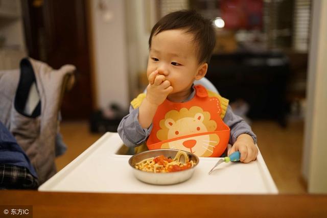 喂食时间怎么做:喂食时间怎么划分 一岁十个月宝宝用餐时间怎么安排合适？