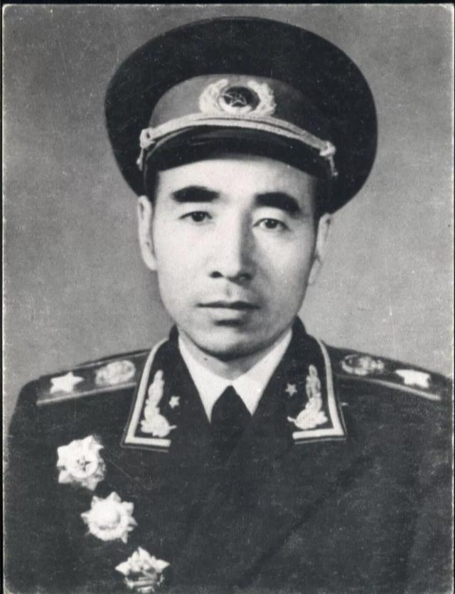 黄埔四凶:广州黄埔军校为什么能出那么多猛将？