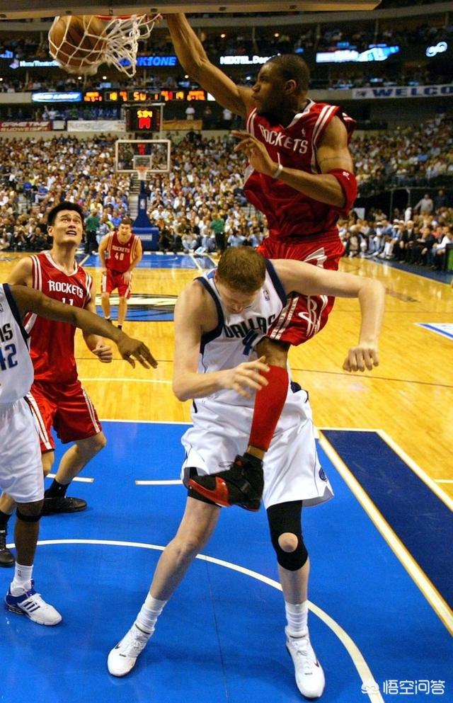 凯莉 埃尔兰 乔丹:NBA赛场上最让你动容的一张照片是什么？