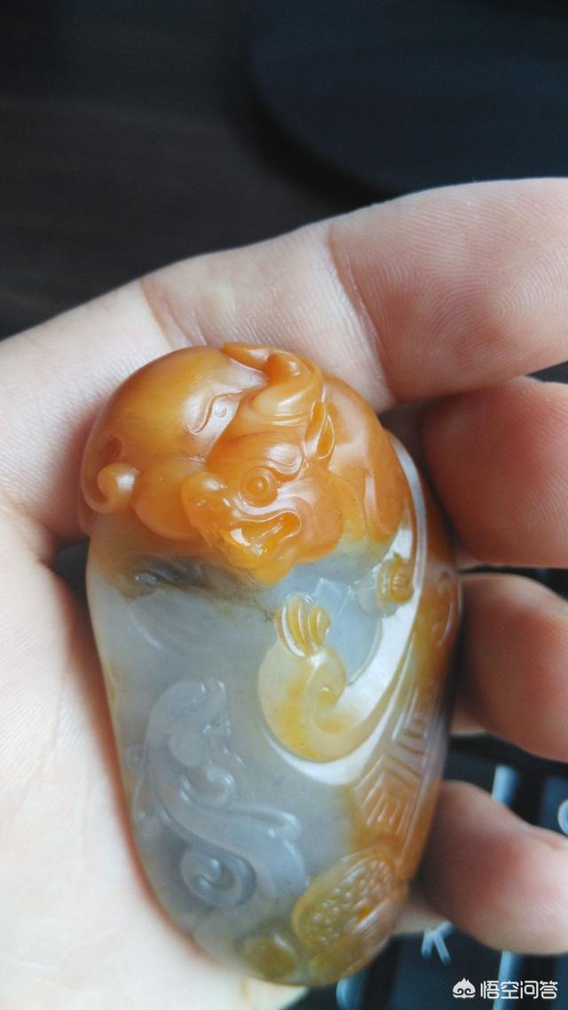 和田黄玉籽料特征,田玉中的黄玉和黄沁料有哪些不一样？