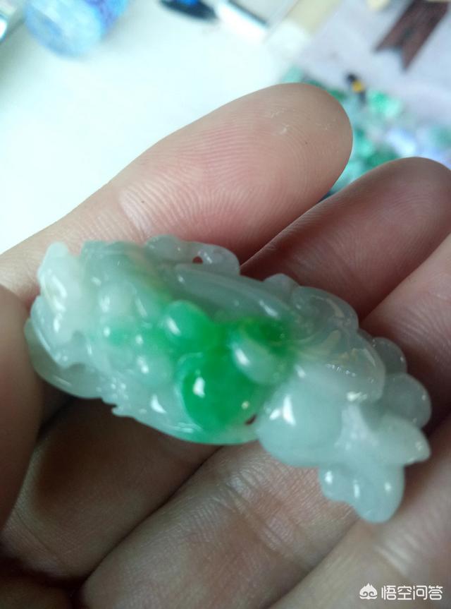 怎样鉴别普通石头和玉石原石,如何用肉眼区别普通石头和玉石原石？