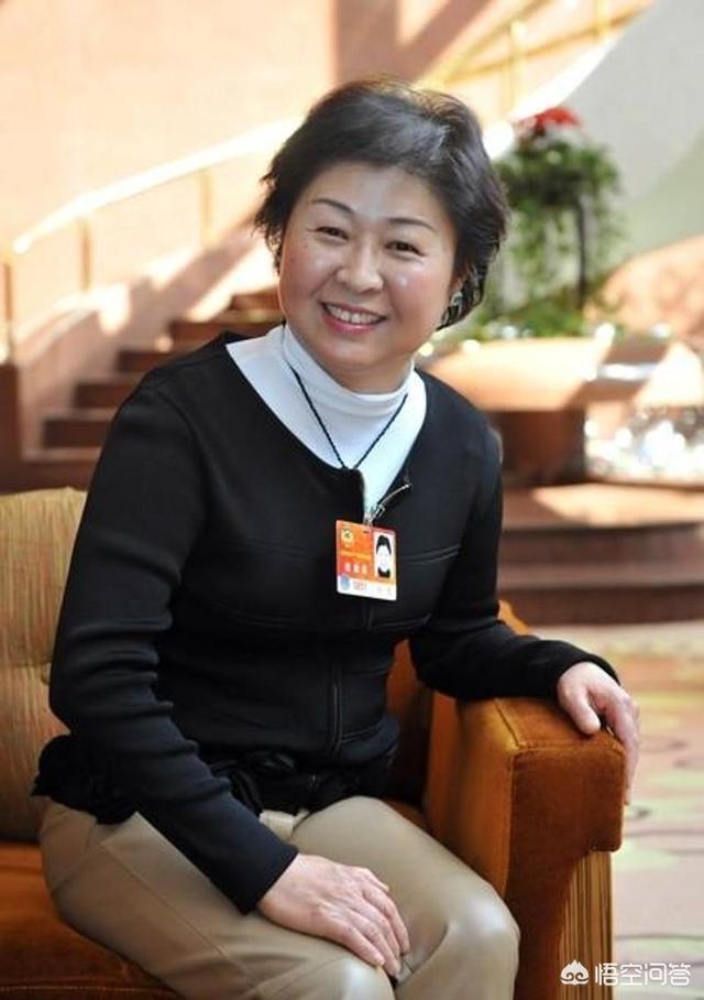 吴亚军简历:现在最有钱的女富豪十大排名是怎样的？
