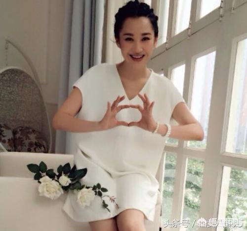 胡兵泰国:王菲是北京人，为何粤语说的那么好？粤语歌也好听？