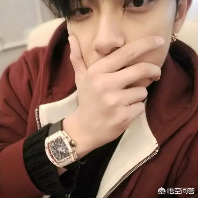 黄子韬胖出双下巴,哪些明星发福后形象变残？