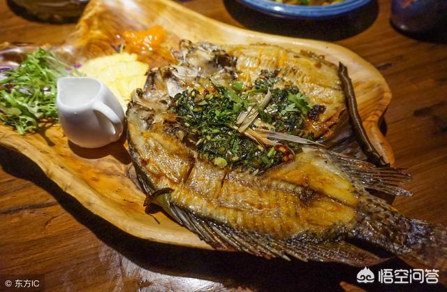 云南菜在京城为啥成不了川菜、湘菜、东北菜那样的大众菜,却成了小众人去不了云南或者怀念云南的一道小资菜？