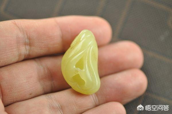 和田黄玉籽料特征,田玉中的黄玉和黄沁料有哪些不一样？