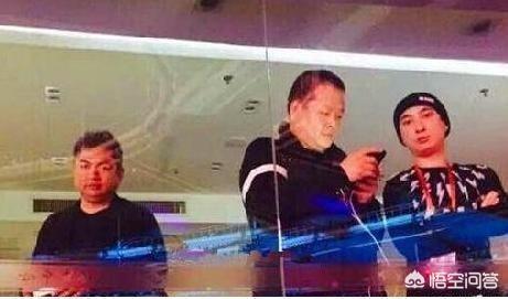 李仙洲:LOL小智这么多年一直没被爆出照片的原因是什么？