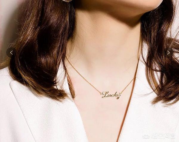 年轻少女不适合戴翡翠项链,翡翠戒指和翡翠项链配什么样的衣服好看？