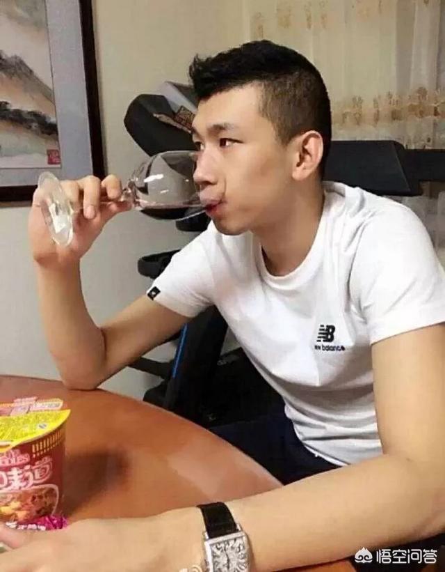 奇葩大会:你怎样看待奇葩大会上木汁月入十万？