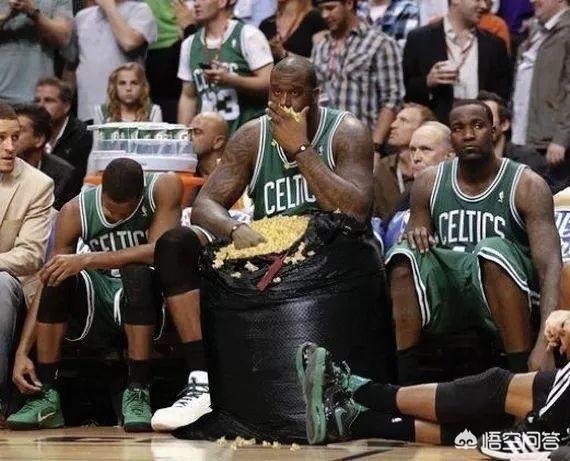 凯莉 埃尔兰 乔丹:NBA赛场上最让你动容的一张照片是什么？