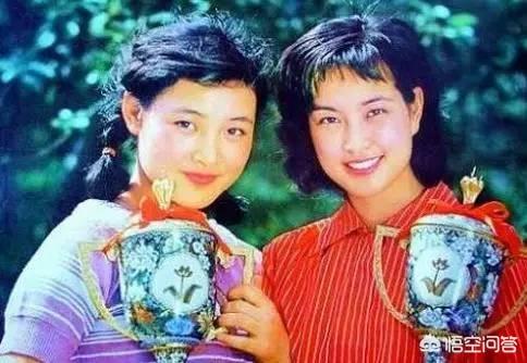 演员陈冲:陈冲、刘晓庆、张瑜和斯琴高娃重聚北京春晚，你觉得谁最没有变化