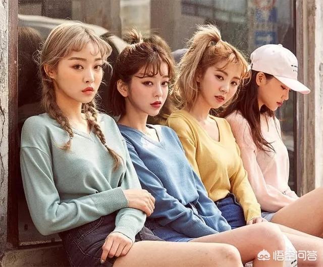胡杏儿晒比基尼照:旅拍闺蜜照，怎么拍好看？