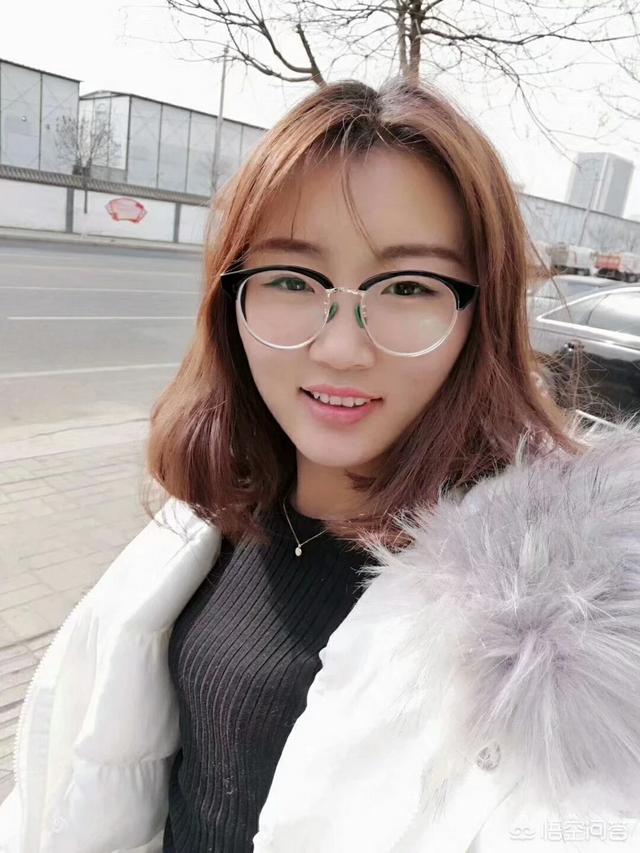 李思思一家四口照片:为什么千万不要去撩一个微信从来不改名字或者头像的人