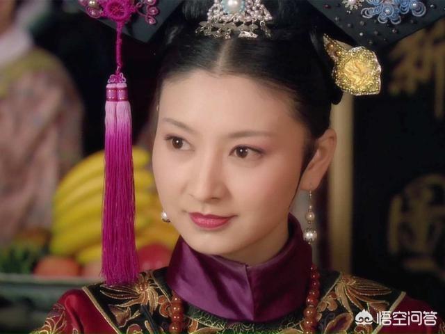 《甄嬛传》里甄嬛生下胧月公主离宫为何把胧月送给敬妃而不是沈眉庄?