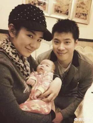 黄奕女儿:如何看待黄毅清微博上说黄奕男友对自己女儿的变态行为？