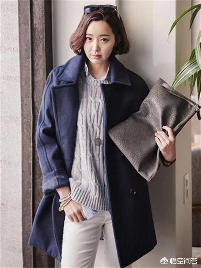 头条问答 - 藏青色毛衣开衫搭配什么内搭好看?(3个回答)