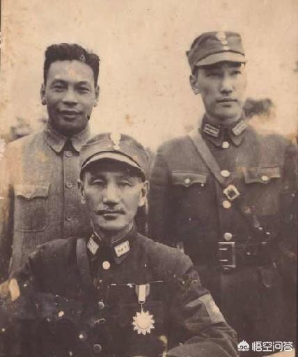 戴传贤:《北平无战事》曾可达为什么称蒋经国叫建丰同志？