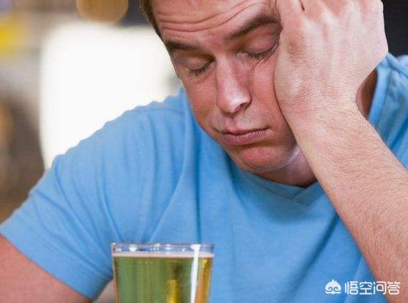 红酒白酒一起喝吗，喝酒的时候，白酒、啤酒、红酒混着喝更容易醉，为什么？