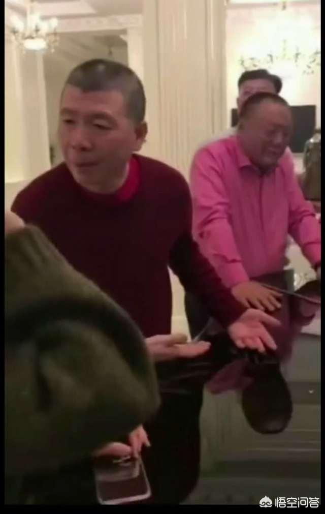 演员苗苗的老公是谁:大年初一，京圈大佬们的聚会冯小刚让苗苗跳舞，陈道明发飙爆粗口