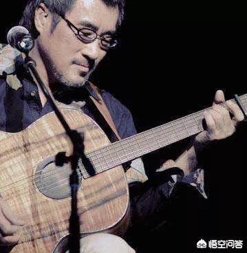 魏晨回应专业歌手不假唱:网评：韩雪音乐剧假唱是破坏职业道德的底线，你觉得呢？