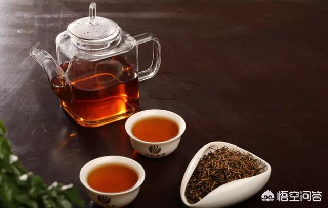 绿茶加蜂蜜对身体有啥好处，夏天喝绿茶，里面加冰糖，对身体好吗