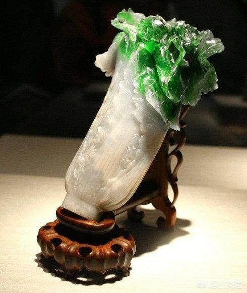 玉与中国传统文化,中国古代女子腰上为什么挂玉之类的东西？