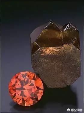 宝石图片大全,有没有识货的高人，来看看这是什么石头啊？