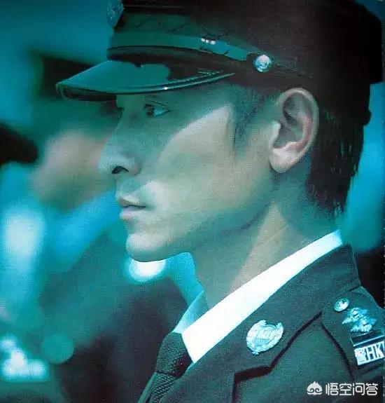 刘德华照片:为何刘德华，成龙近年来如此拼命拍摄电影？