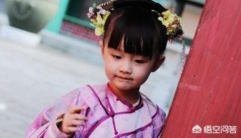 同时收养四个病娇以后:女主角是病娇或者白头发的番剧有哪些？最好有图片。谢谢？
