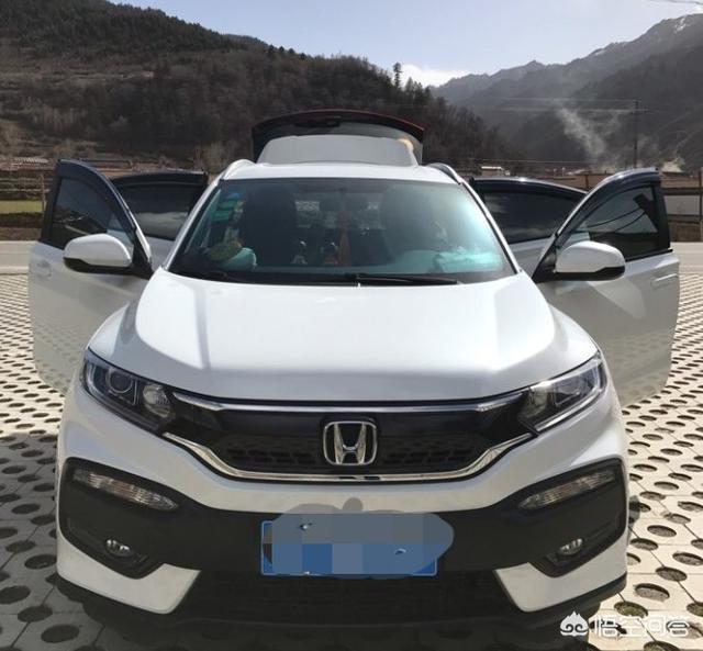 有老婆还有两个孩子。有15万落地的SUV或者轿车推荐吗？