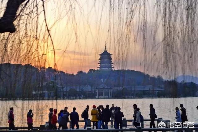 出去旅游，杭州vs成都哪个更值得大家去？