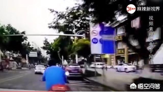 小伙不满按喇叭急停致后车追尾，司机紧追数次将他撞飞，如果你是司机会怎么做？