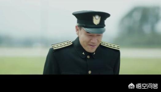 方季惟:为什么《北平无战事》中徐铁英跟方孟韦正副局长的警衔差别这么大