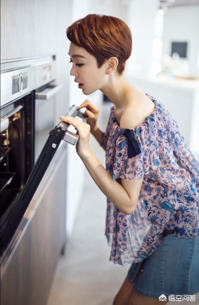 姜妍整容前后照片对比:女演员姜妍怎么看起来比以前越来越年轻漂亮了？