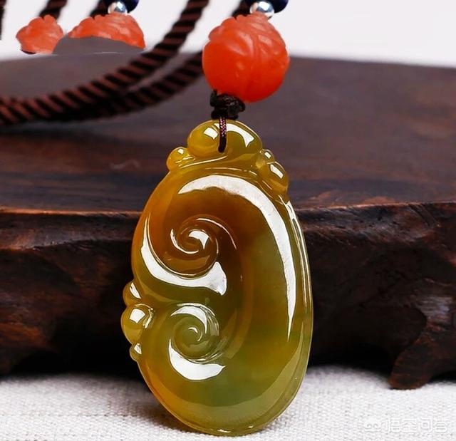 翡翠的种类和颜色种类,翡翠中的红色和黄色怎么样？有价值吗？