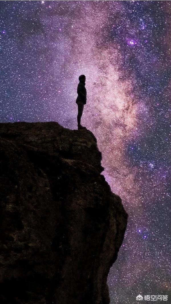 有没有那么一个人夜深人静的时候总会想你却不再联系