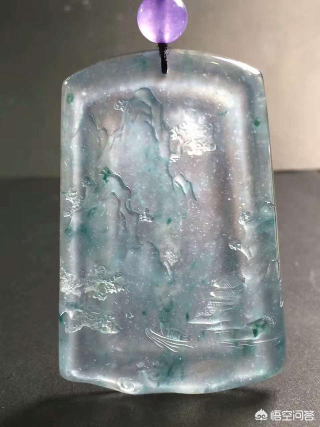 冰飘花翡翠手镯是啥档次,为何飘花带色的翡翠价高？