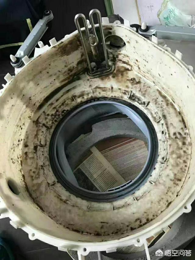 如何清洗滚筒洗衣机的方法妙招，如何清洗滚筒洗衣机内部的污垢