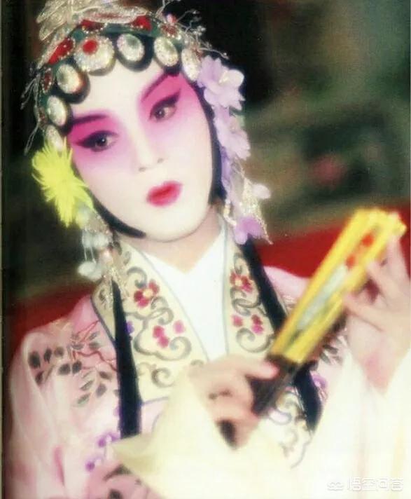 张卫健和张国荣:原来《霸王别姬》当年还找了张卫健，这个戏到底换了多少人？