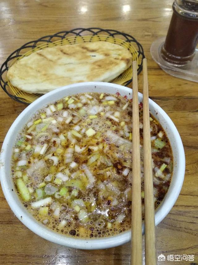 河南省内，洛阳、郑州、开封比，哪个的美食更出名