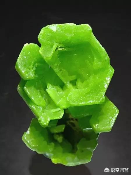 宝石图片大全,有没有识货的高人，来看看这是什么石头啊？