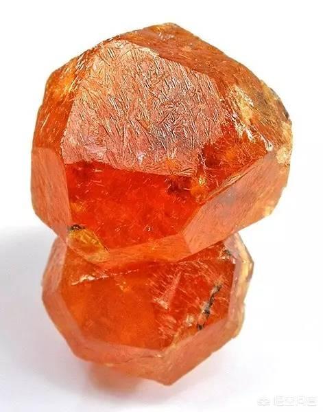 宝石图片大全,有没有识货的高人，来看看这是什么石头啊？