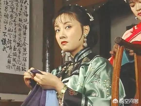 张国立和邓婕:张国立邓婕重温婚礼场面。年轻的时候邓婕美么？
