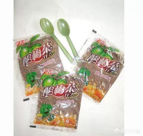 干脆面君gif动态图:“小浣熊”干脆面重出江湖，还记得童年的味道吗？