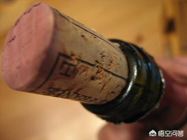红酒开瓶一个月有毒吗，红酒开瓶以后可以放多久？