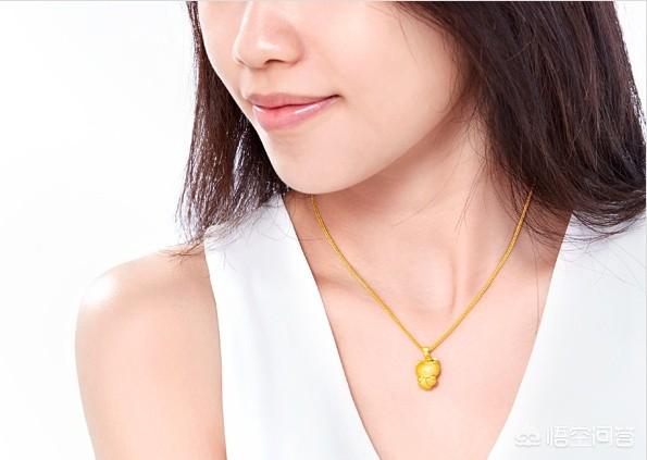 luckyme足金萌狗吊坠:买黄金首饰的注意事项有什么？哪个品牌的黄金比较好？