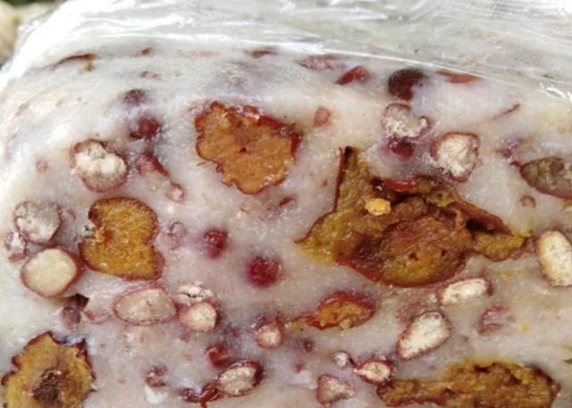 盆糕在北京牛街我也试过豌豆黄,但感觉这家豌豆黄做的更好点.