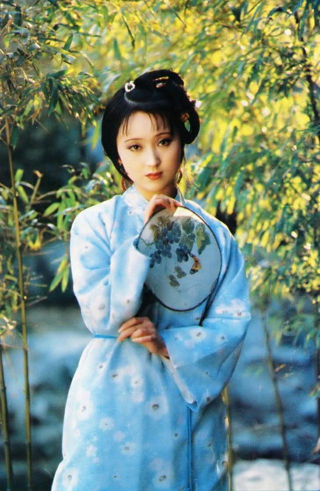 如果你是贾宝玉,林黛玉和薛宝钗你选择哪个,为什么？