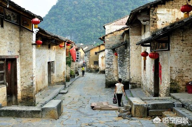 广西黄姚古镇与浙江乌镇相比,谁的历史更悠久？